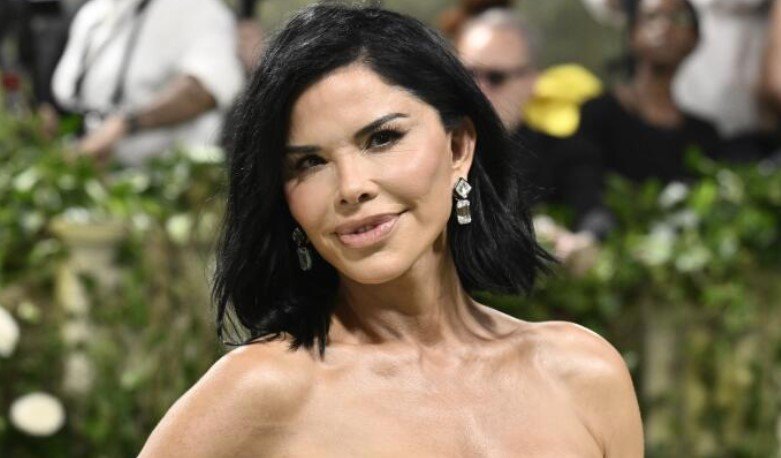 Lauren Sánchez Bezos Age